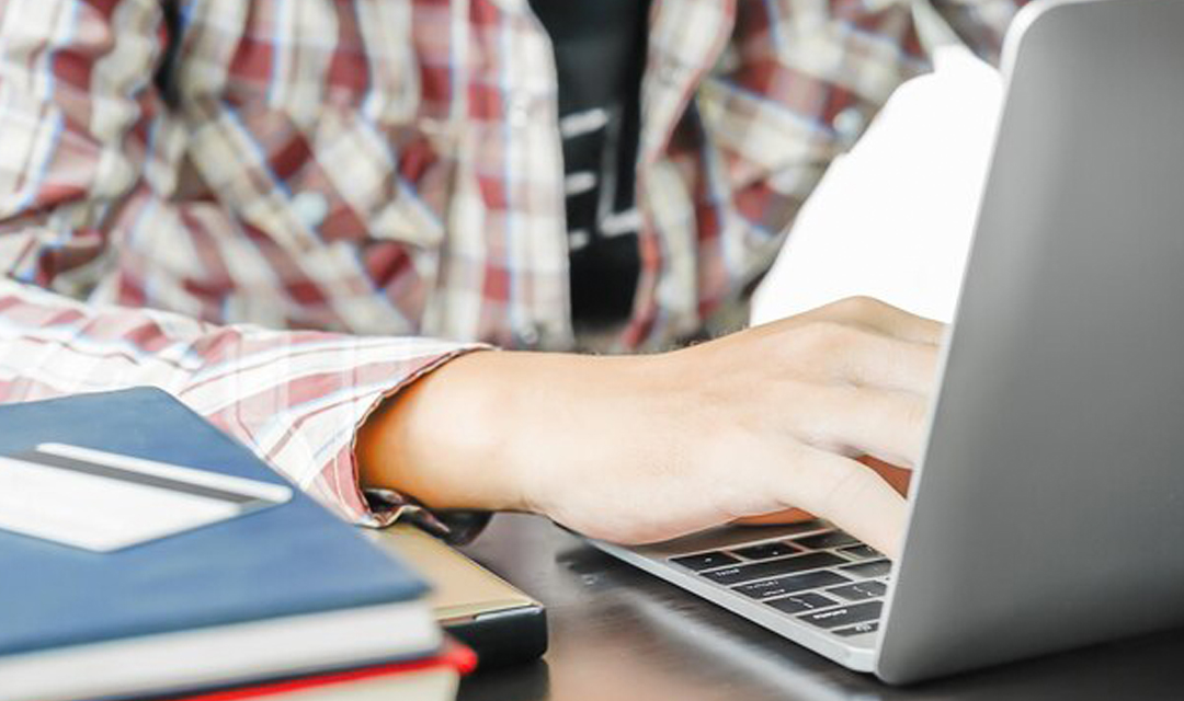 چت جی‌بی‌تی برای آیفون: استفاده از هوش مصنوعی 2